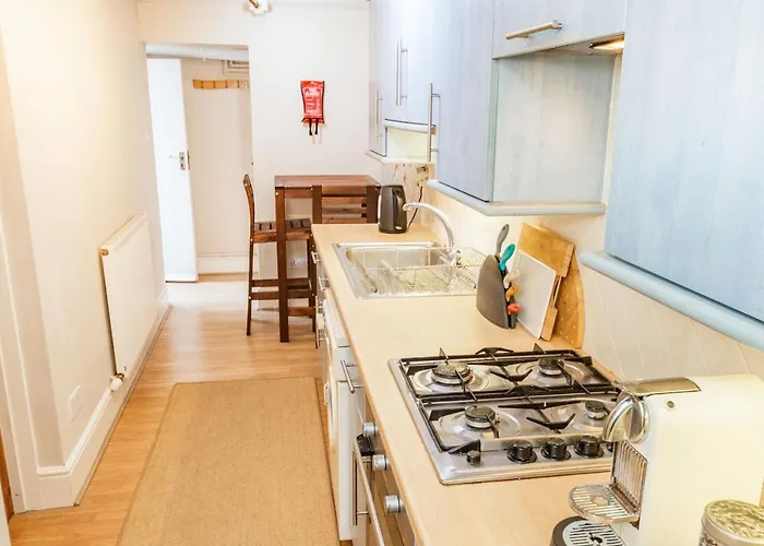 8a Wellington Terrace Whitby