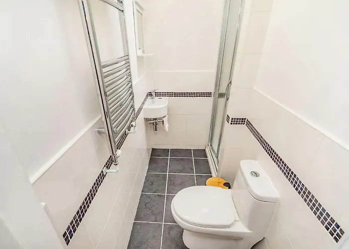8a Wellington Terrace *